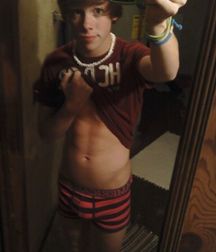 cutesexygay 5a9225a40f67d.jpg