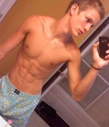cutesexygay 5a9225aae8078.jpg