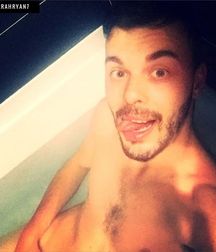 cutesexygay 5a9225cdaa39d.jpg