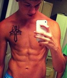 cutesexygay 5a9225f1c5d14.jpg