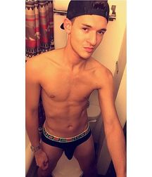 cutesexygay 5a92263acdf62.jpg