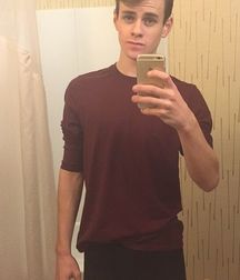 cutesexygay 5a922647cff3a.jpg