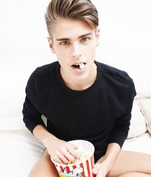 cutesexygay 5a922652ad2d5.jpg