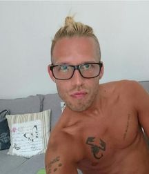 cutesexygay 5a92266ba39cd.jpg