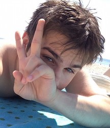cutesexygay 5a922686a8972.jpg