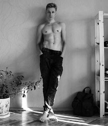 cutesexygay 5a92268e5d172.jpg