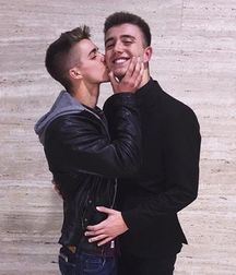 cutesexygay 5a92269f9fb87.jpg