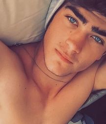 cutesexygay 5a9226af5e8f8.jpg