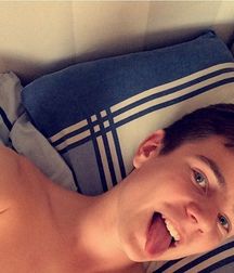 cutesexygay 5a9226bd6c5d5.jpg