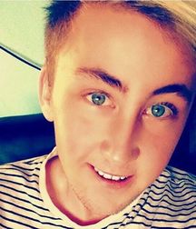cutesexygay 5a9226ddaeb57.jpg