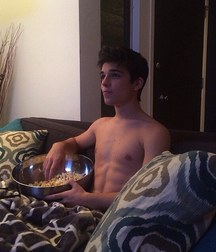 cutesexygay 5a9226e1c9ea6.jpg