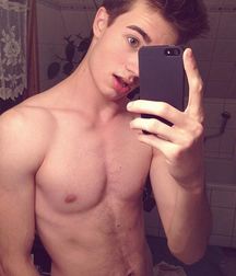 cutesexygay 5a9226f1b60e0.jpg