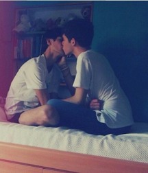 cutesexygay 5a9226f81430a.jpg