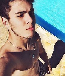 cutesexygay 5a922702f1ecf.jpg