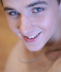 Andrew 5a9cab6bbb28d.jpg