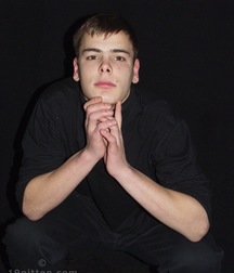 Andrew 5a9d1e94b7bb6.jpg