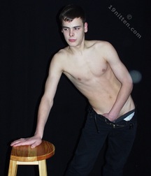 Andrew 5a9d1ea2ba2d9.jpg