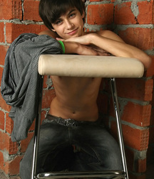 collin 5a9de0374e2d1.jpg