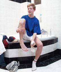 Prince in bath 5a9e67505d020.jpg