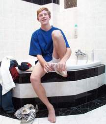 Prince in bath 5a9e67511a4c1.jpg