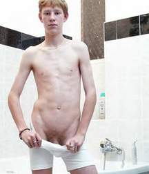 Prince in bath 5a9e676019694.jpg