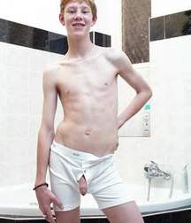 Prince in bath 5a9e67644e96d.jpg