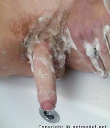 Prince in bath 5a9e677c715c7.jpg