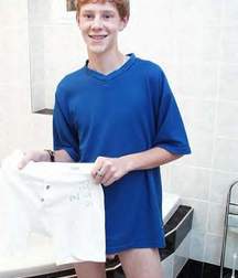 Prince in bath 5a9e67974cc2b.jpg