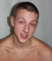 Andy 5aaf1af2af7bc.jpg