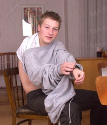 andrey 5ab2f1d3c7ac2.jpg