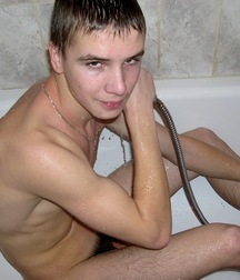 arkadi 5ab36f38ca7db.jpg