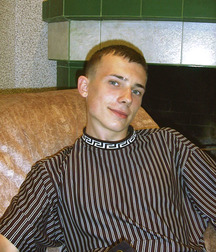 Viktor 5ac2ba02ba23b.jpg