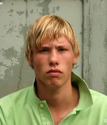 blonde cutie 5acd506eaaa36.jpg