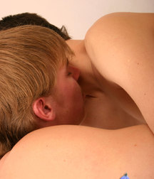 Matthew and Simonas 5ad699b44e97e.jpg