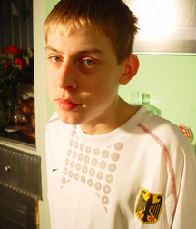 cute blonde 5ada9ffc04bde.jpg