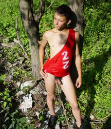 cutie in the forest 5adaa2cd4b074.jpg