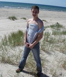 Denis 5adbcdd234656.jpg