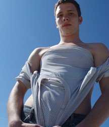 Denis 5adbcdd5cffe4.jpg