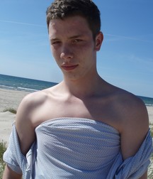 Denis 5adbcdd87eecf.jpg