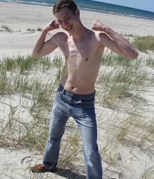 Denis 5adbcddbc3ed1.jpg