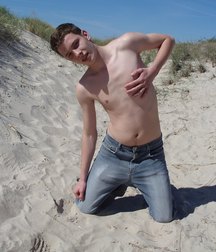 Denis 5adbcde90a7ee.jpg