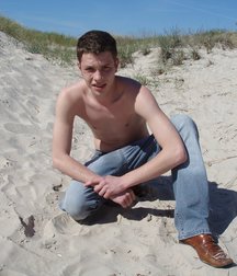 Denis 5adbcdeea933c.jpg