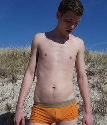 Denis 5adbce0ee8669.jpg