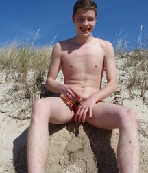 Denis 5adbce4326174.jpg