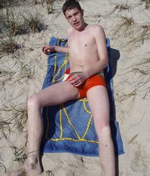 Denis 5adbce75aa449.jpg