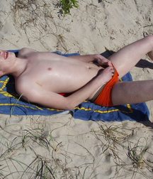 Denis 5adbce800d00c.jpg