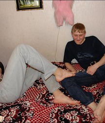 guy foot 5add1c4157ab5.jpg