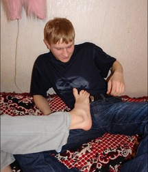 guy foot 5add1c4822b1e.jpg
