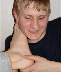 guy foot 5add1c5111ab0.jpg