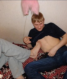 guy foot 5add1c5700c2b.jpg